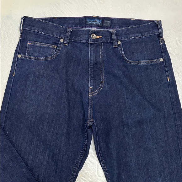 Patagonia 33x32 Slim Straight Jeans - Picture 4 of 12